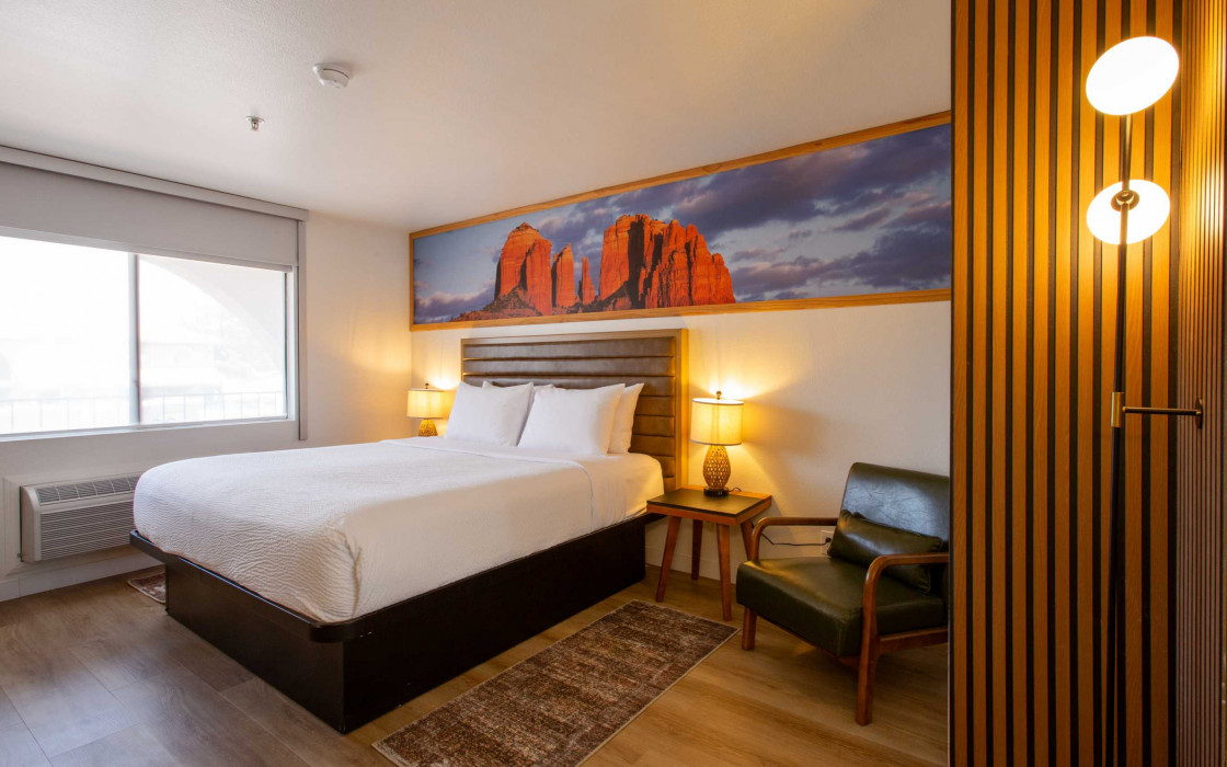 1 King Bed